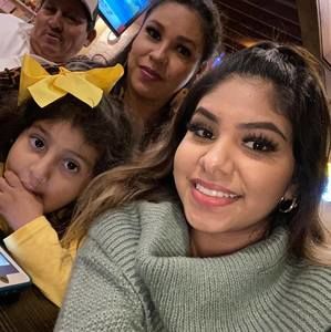 Meet your Posher, Laura